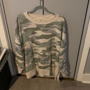 Aerie XXL camo sweatshirt. Like new